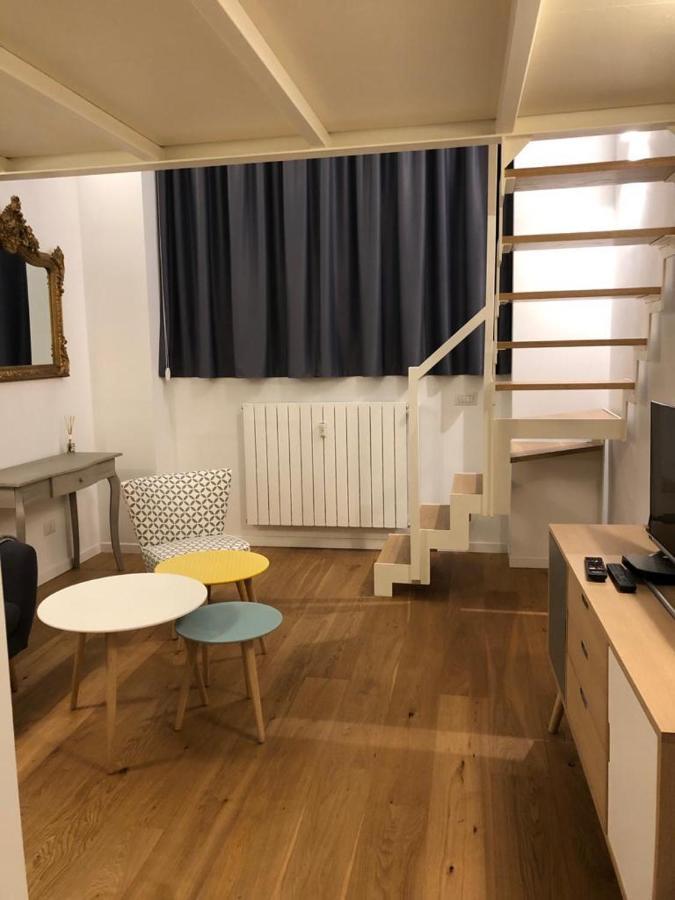 Savoia 19 Lägenhet Milano Exteriör bild
